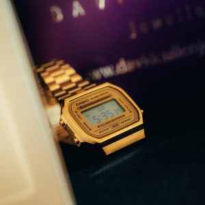 CASIO VINTAGE ( Gold )